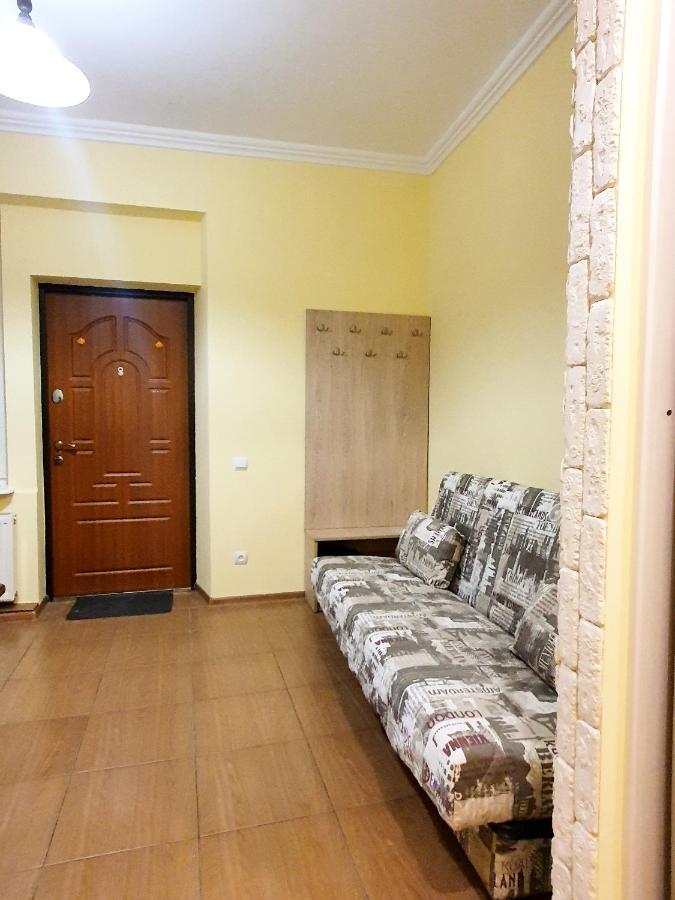 Homey Apartment On Vicheva Str. 리비프 외부 사진